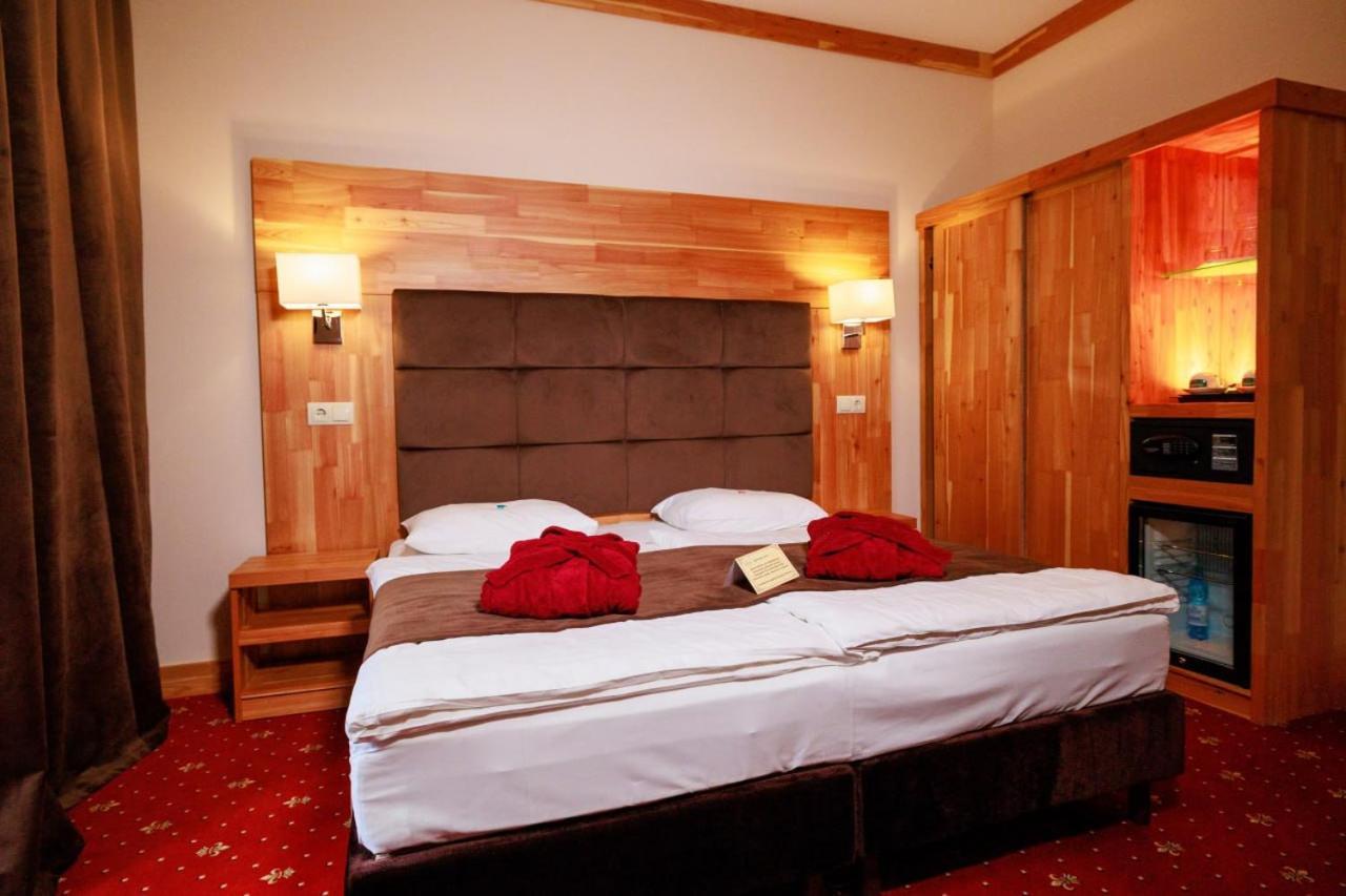 Romantik Spa Hotel Jaremče Esterno foto