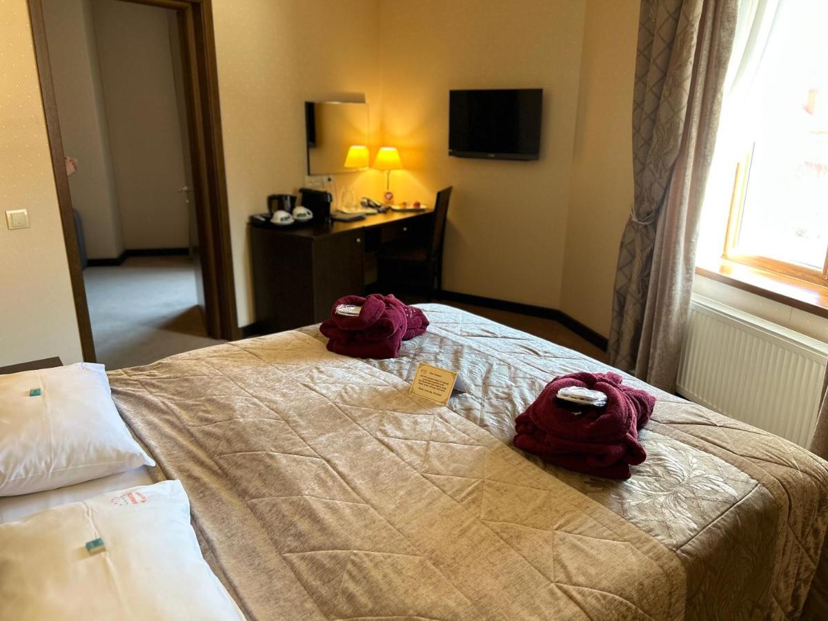 Romantik Spa Hotel Jaremče Esterno foto