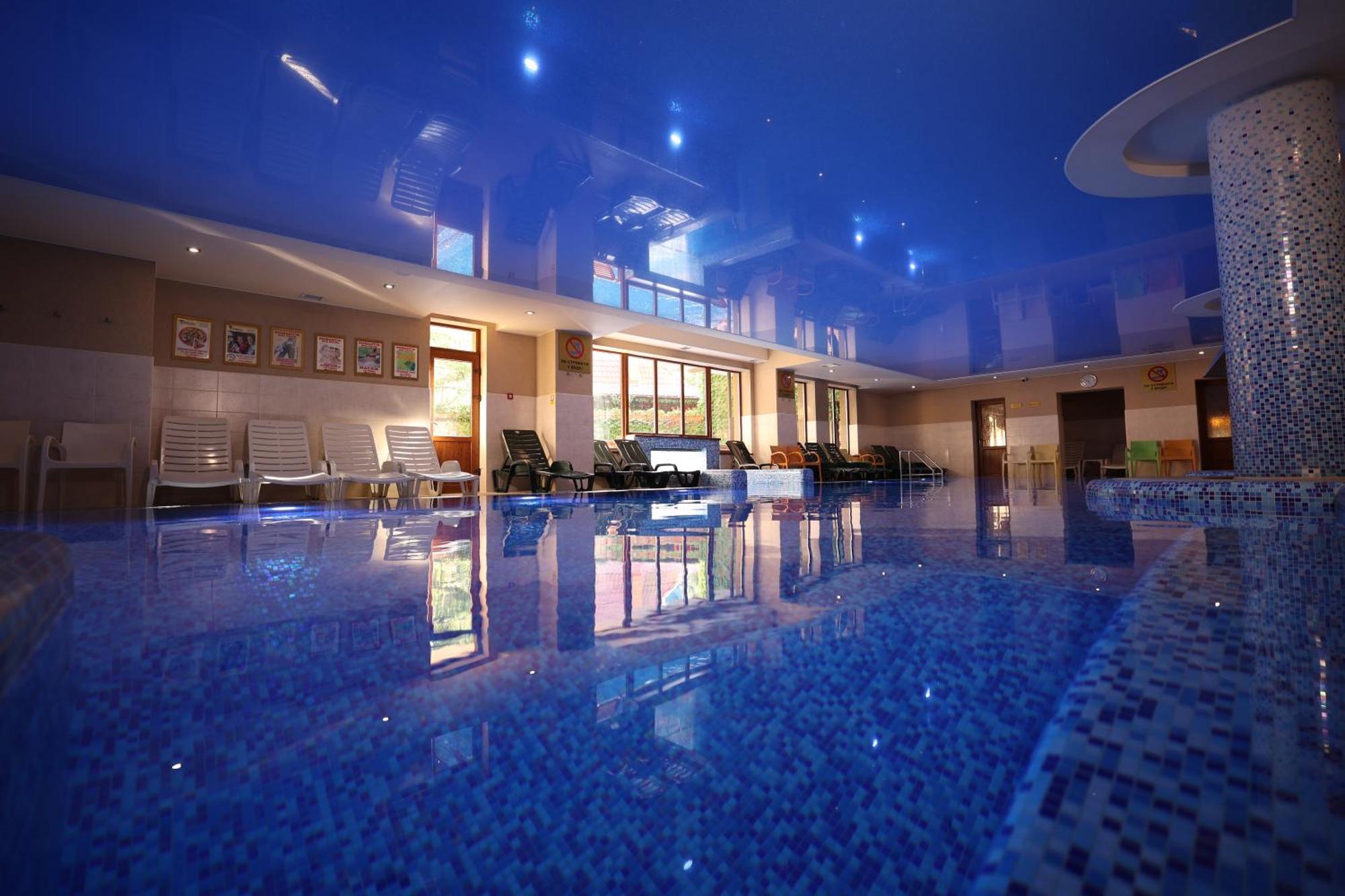 Romantik Spa Hotel Jaremče Esterno foto